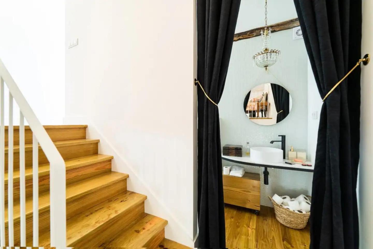 Casa Velhinha - Design, Culture And Comfort In Guimarães Eksteriør billede